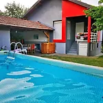 Vakantiehuis Vikendica Delic