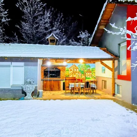 Сasa de vacaciones Vikendica Delic
