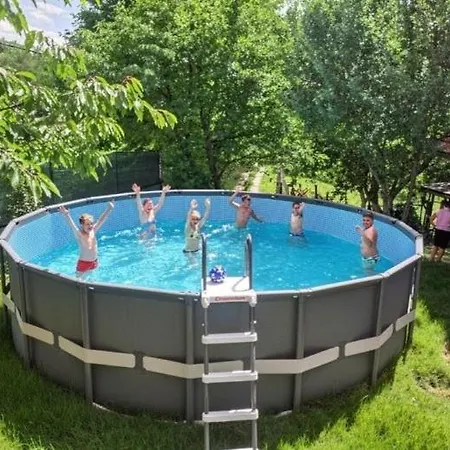 Vikendica Delic بيت للعطل *
