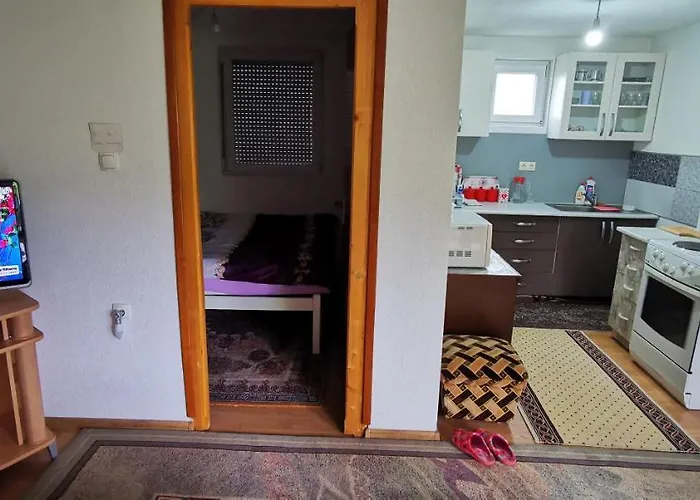 Vikendica Delic Prázdninový dům *